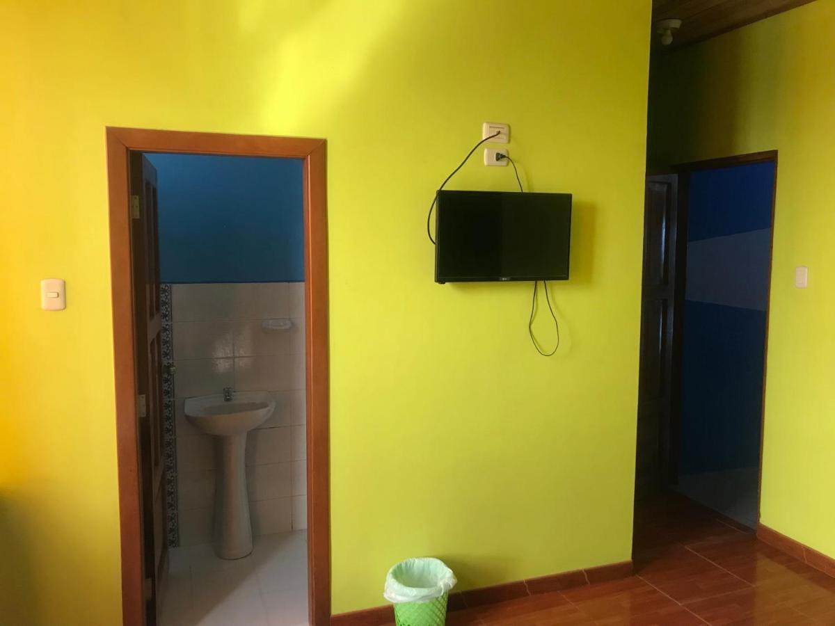 Amazon Dream Hostel With Ac And Starlink Икитос Экстерьер фото