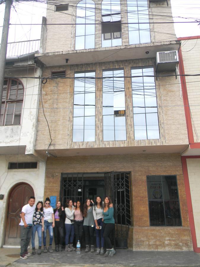Amazon Dream Hostel With Ac And Starlink Икитос Экстерьер фото